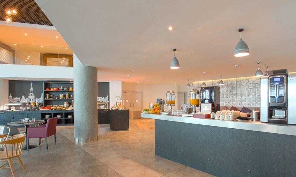 Campanile Centre Hotel