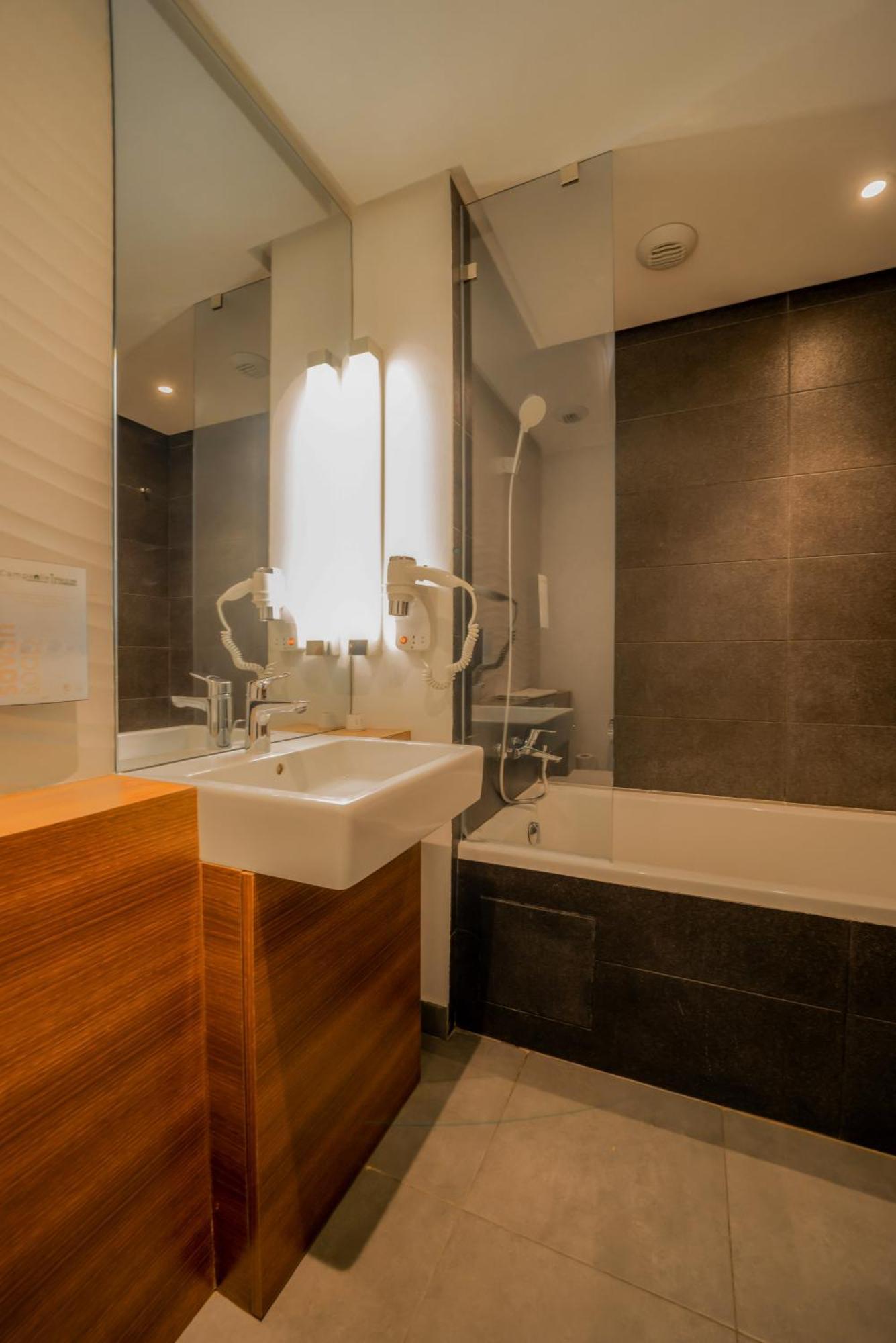 Hotel Campanile Centre Casablanca